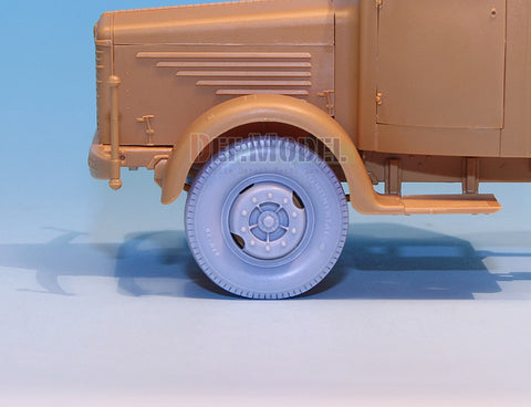 DEFモデル DW30019 1/35 ドイツ ビュッシング・ナーク L4500S 自重変形タイヤセット (AFVクラブ1/35スケール用)