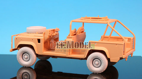 DEFモデル DW35027 1/35 現用 アメリカ RSOV(レンジャー特殊車両)ランドローバー・ディフェンダー 自重変形タイヤセット(MT(泥濘地用タイヤ))(ホビーボス 82449用)(2種各2個+スペアタイヤ1個入り,マスキングシール付き)