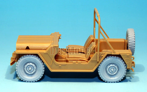DEFモデル DW35039 1/35 現用 イスラエル M151 シミラ 小型四輪駆動車 自重変形タイヤセット(タミヤ/アカデミー用)(4個+スペアタイヤ1個入り,マスキングシール付き)