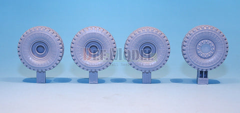 DEFモデル DW35049 1/35 現用 アメリカ Mk.23 MTVR 汎用トラック 自重変形タイヤセット(トランペッター用)(3種各2個+スペアタイヤ1個入り,マスキングシール付き)
