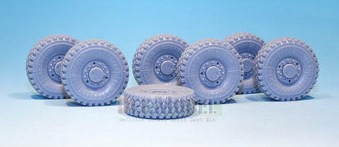DEFモデル DW35049 1/35 現用 アメリカ Mk.23 MTVR 汎用トラック 自重変形タイヤセット(トランペッター用)(3種各2個+スペアタイヤ1個入り,マスキングシール付き)