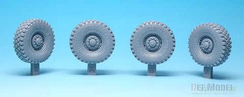 DEFモデル DW35058 1/35 現用 アメリカ M1117 ガーディアン 装甲警備車 自重変形タイヤセット(トランペッター用)(2種各2個入り,マスキングシール付き)