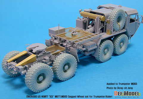 DEFモデル DW35090 1/35 現用 アメリカ HEMTT M977/M983 重機動戦術トラック 自重変形タイヤセット(トランペッター/イタレリ用)(4種各2個,マスキングシール付き)