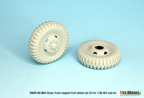 DEFモデル DW35109 1/35 現用 アメリカ M54A2 トラック 自重変形フロントタイヤセット(2)(軍用型 ベトナム戦争)(AFVクラブ用)(2個+スペアタイヤ2個入り,マスキングシール付き)