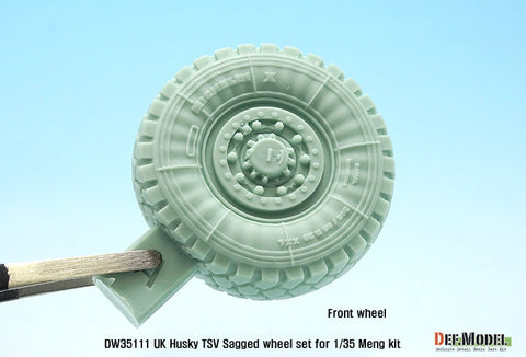 DEFモデル DW35111 1/35 現用 イギリス ハスキー TSV(戦術支援車両) 自重変形タイヤセット(モンモデル用)(2種各2個入り,マスキングシール付き)