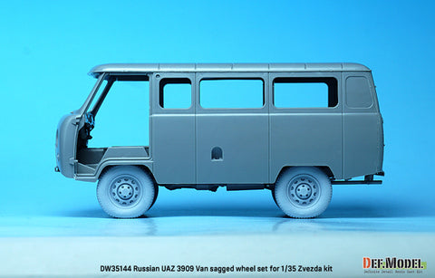 DEFモデル DW35144 1/35 現用 ロシア UAZ-3909 ワンボックスバン 自重変形タイヤセット(民生タイプ)(ズベズダ用)(3種計4個+スペアタイヤ1個入り,マスキングシール付き)