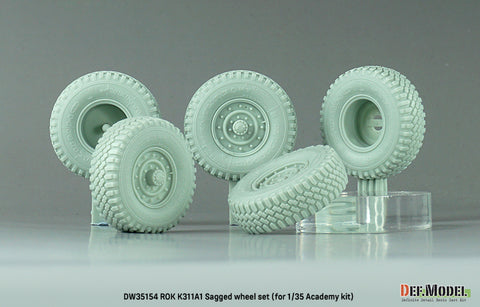 DEFモデル DW35154 1/35 現用 韓国 K311A1(KM450) カーゴトラック 自重変形タイヤセット(アカデミー用)(2種各2個+スペアタイヤ1個入り,マスキングシール付き)