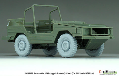 DEFモデル DW35169 1/35 現用 ドイツ フォルクスワーゲン イルティス 四輪小型軍用車 自重変形タイヤセット(1)(フルダ)(ACE用)(2種各2個+スペアタイヤ1個入り,マスキングシール付き)
