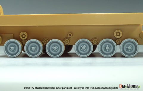 DEFモデル DW35172 1/35 現用 アメリカ M2/M3 ブラッドレー ホイールセット”後期型”(タミヤ/アカデミー用)(転輪12個(外側転輪のみ),スペアホイール2個,レジン製)
