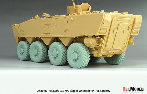 DEFモデル DW35186 1/35 韓国軍 K808 8輪装甲車用 自重変形ホイールセット - ミシュランXZL（アカデミー社製1/35キット用）