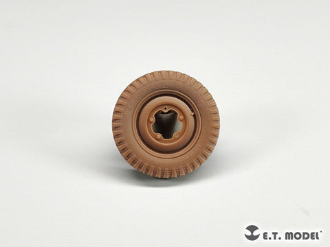 E.T.モデル P35-138 1/35 WWII ドイツ キューベルワーゲン82型用自重変形タイヤ 幅狭タイプ(タミヤ用)