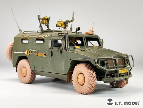 E.T.モデル P35-154 1/35 ロシア GAZ-233014 ティーグル  自重変形ホイール(モンモデル用)