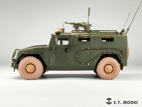 E.T.モデル P35-154 1/35 ロシア GAZ-233014 ティーグル  自重変形ホイール(モンモデル用)