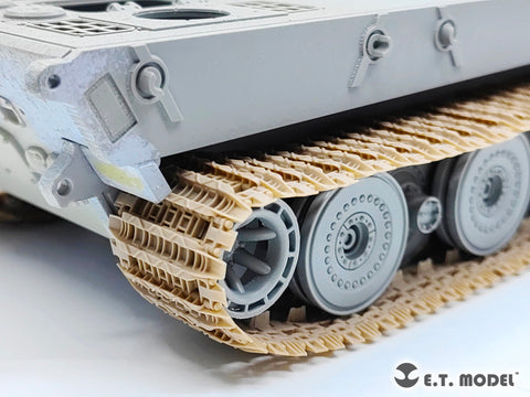 ETモデル P35-425 1/35 WWIIドイツ E100 重戦車 スプロケット&トラックリンク