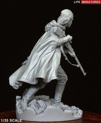 ライフミニチュア LM-35002 1/35 WWII ソビエト赤軍 女性スナイパー （全身）