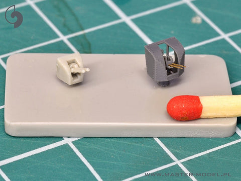 マスター SM-350-118 1/350 フランス軽巡洋艦マルセイエーズの武装 - 152mm（9個）・90mm（8個）・13.2mm（8個）砲身 樹脂製マウント付き（トランペッター用）
