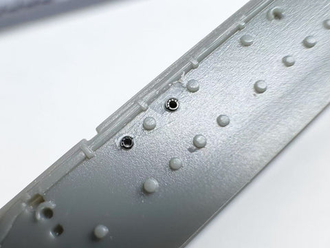 MUYIモデル R700130 1/700 日本海軍巡洋艦用 舷窓 超精密3Dプリントキット（150個入り）