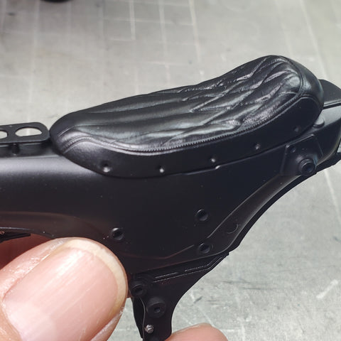 カレドモデル Q003 1/12 ホンダ Dax125用シート (タミヤ用)