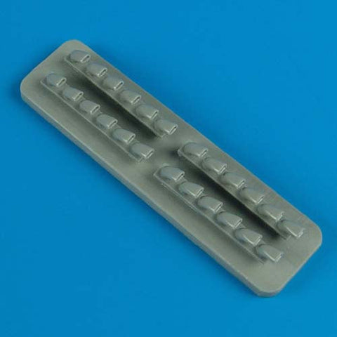 クイックブースト 48366 1/48 Ta154 モスキート 排気管（ドラゴン / レベル用）