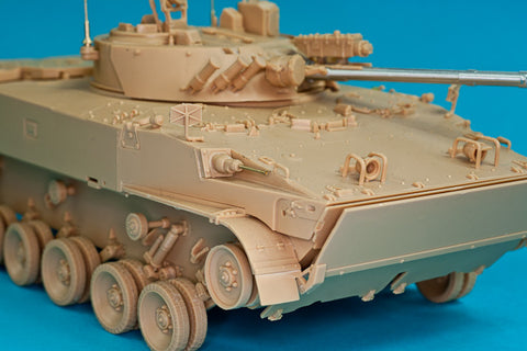 RBモデル 35B110 1/35 BMP-3 Armament 30mm 2A72, 100mm 2A70, 3 x 7.62 PKT mg