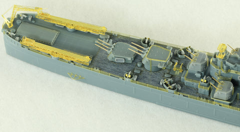 ヴィーホビー E57021 1/700 アメリカ 軽巡洋艦 ヒューストン CL-81 1944年 デラックス版(エッチングパーツ付き) プラモデル