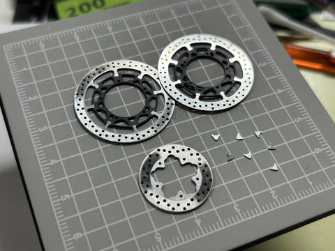 Zワークショップ Z04-007 1/12 レーシングホイールセット (ヤマハR1・タミヤ 1/12 ヤマハR1M(14133)用)