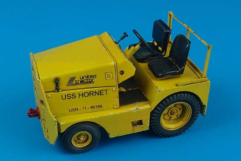 エアロボーナス 320035 1/32 アメリカ陸/海軍 GC-340/SM340 汎用牽引トラクター