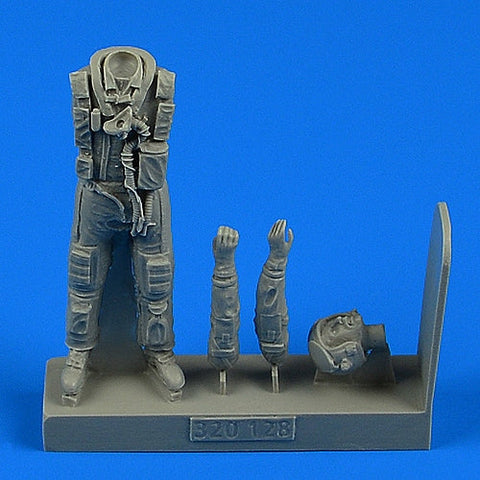 エアロボーナス 320128 1/32 現用 チェコ空軍 戦闘機 パイロット (汎用）