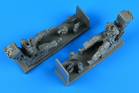 エアロボーナス 320148 1/32 アメリカ海軍＆海兵隊 パイロット＆オペレーター w/ F/A-18D ホーネット 射出座席 （ACADEMY用）