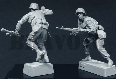 ブラボー6 35039 1/35 アメリカ海兵隊(10)”あそこに放り込め!” テト攻勢'68(2体セット)