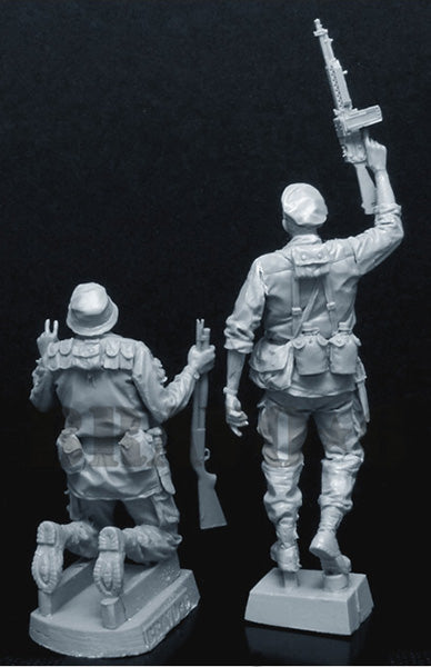 ブラボー6 35089 1/35 Vサインのシールズ(2体セット)