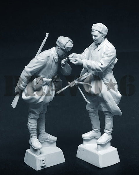 ブラボー6 35145 1/35 WWII ロシア チェルノーゼム＃2 タバコを吸う2人の赤軍兵士