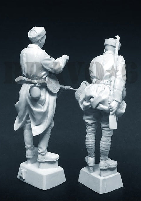 ブラボー6 35145 1/35 WWII ロシア チェルノーゼム＃2 タバコを吸う2人の赤軍兵士