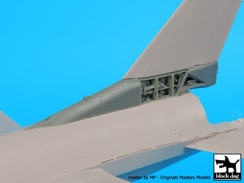 ブラックドッグ A48079 1/48 F-16 Cテール・電子機器（タミヤ用）