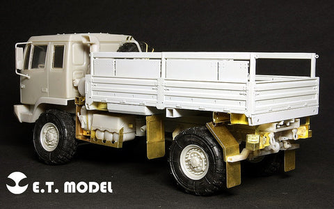 E.T.モデル E35-017 1/35 現用アメリカ M1078 LMTVトラック(トランぺッター 01004用） エッチングパーツ