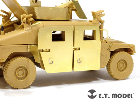 E.T.モデル E35-079 1/35 アメリカ陸軍 M1114 ハンヴィー 内張増加装甲(ブロンコ用） エッチングパーツ