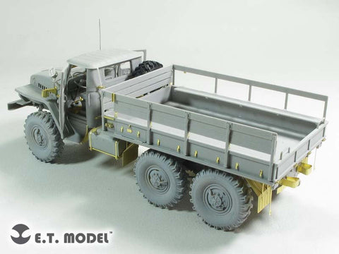 E.T.モデル E35-194 1/35 ロシア URAL-4320 トラック(トランぺッター 01012用） エッチングパーツ