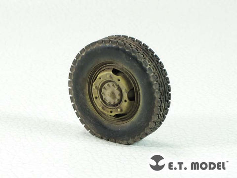 E.T.モデル ER35-066 1/35 WWII ドイツ Sd.Kfz.234 自重変形ロードホイール 2（ドラゴン用）