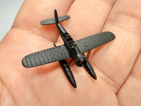 MUYIモデル G350118 1/350 ドイツ海軍 AR-196水上機＆航空機カタパルト