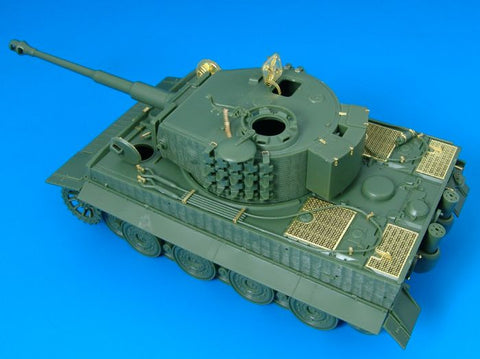 ハウラー HLX48030 1/48 WWII ドイツ タイガーI 後期型 エッチングセット(スカイボウ用)