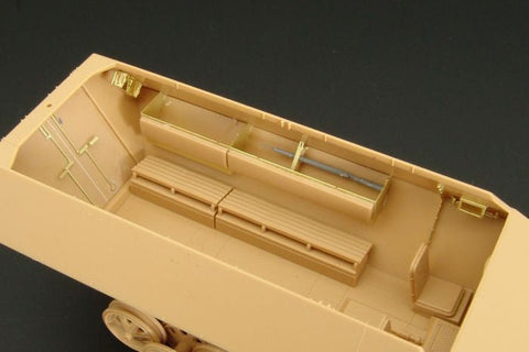 ハウラー HLX48296 1/48 WWII ドイツ Sd.Kfz.251/1 D型 インテリア エッチングセット(タミヤ用)