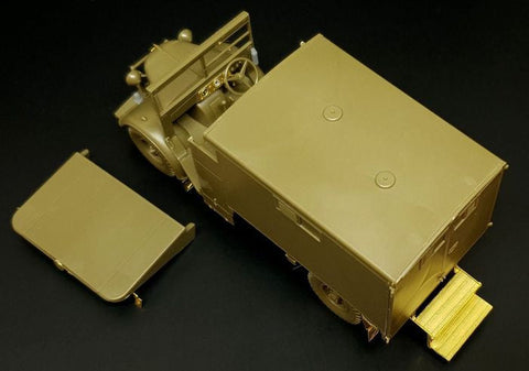 ハウラー HLX48410 1/48 WWII イギリス 2トン 4×2 野戦救急車 エッチングセット(タミヤ用)