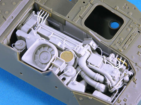 レジェンド LF1220 1/35 ストライカー エンジン セット (トランぺッター)
