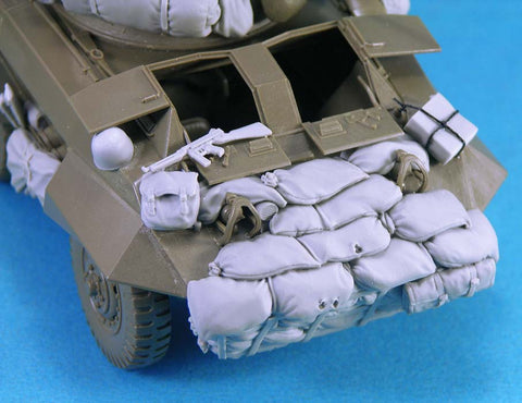 レジェンド LF1275 1/35 M8グレイハウンド 積荷セット