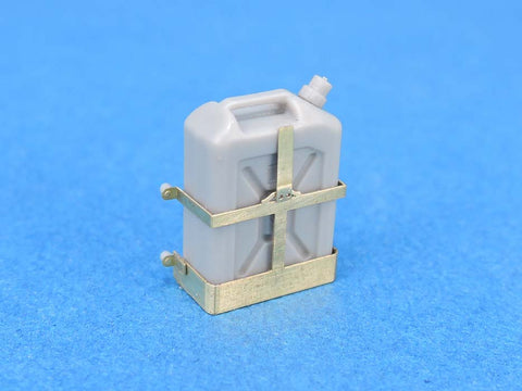 レジェンド LF1383 1/35 イスラエル国防軍 20L 水用ジェリカンｗ/ホルダーセット (10個)