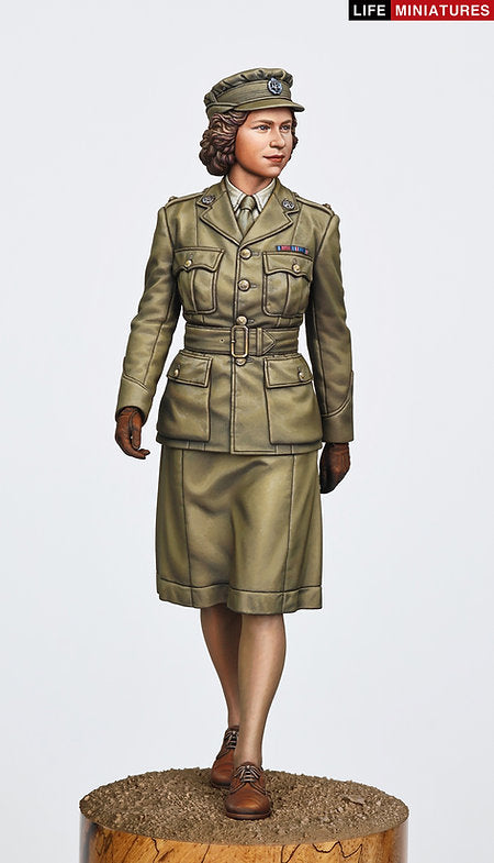 ライフミニチュア LM-16008 1/16 WWII イギリス 補助地方義勇軍 行進するエリザベス・ウィンザー2級准大尉 1945年