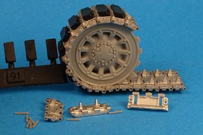 マスタークラブ MTL-35091 1/35 AMX-13 ラバーパッド, ニューパッド用履帯