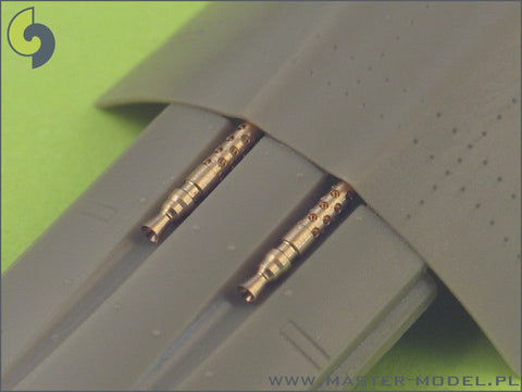 マスター AM-48-017 1/48 フォッケウルフ Fw 190 A2 - A5型 の武装セット（MG 17機関銃の銃口,MGFF機関砲銃身,フェアリング内蔵ＭＧ151機関砲銃身)およびピトー管