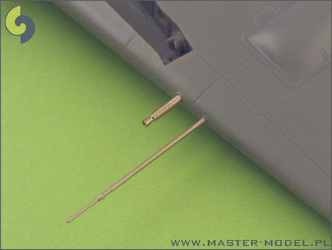 マスター AM-48-017 1/48 フォッケウルフ Fw 190 A2 - A5型 の武装セット（MG 17機関銃の銃口,MGFF機関砲銃身,フェアリング内蔵ＭＧ151機関砲銃身)およびピトー管