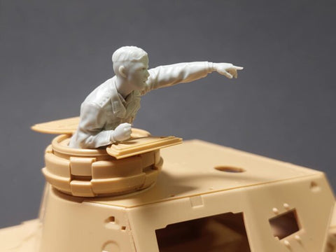 (生産休止)パンツァーアート FI35-250 1/35 WWIIドイツ アフリカ軍団 lll/IV戦車 戦車長